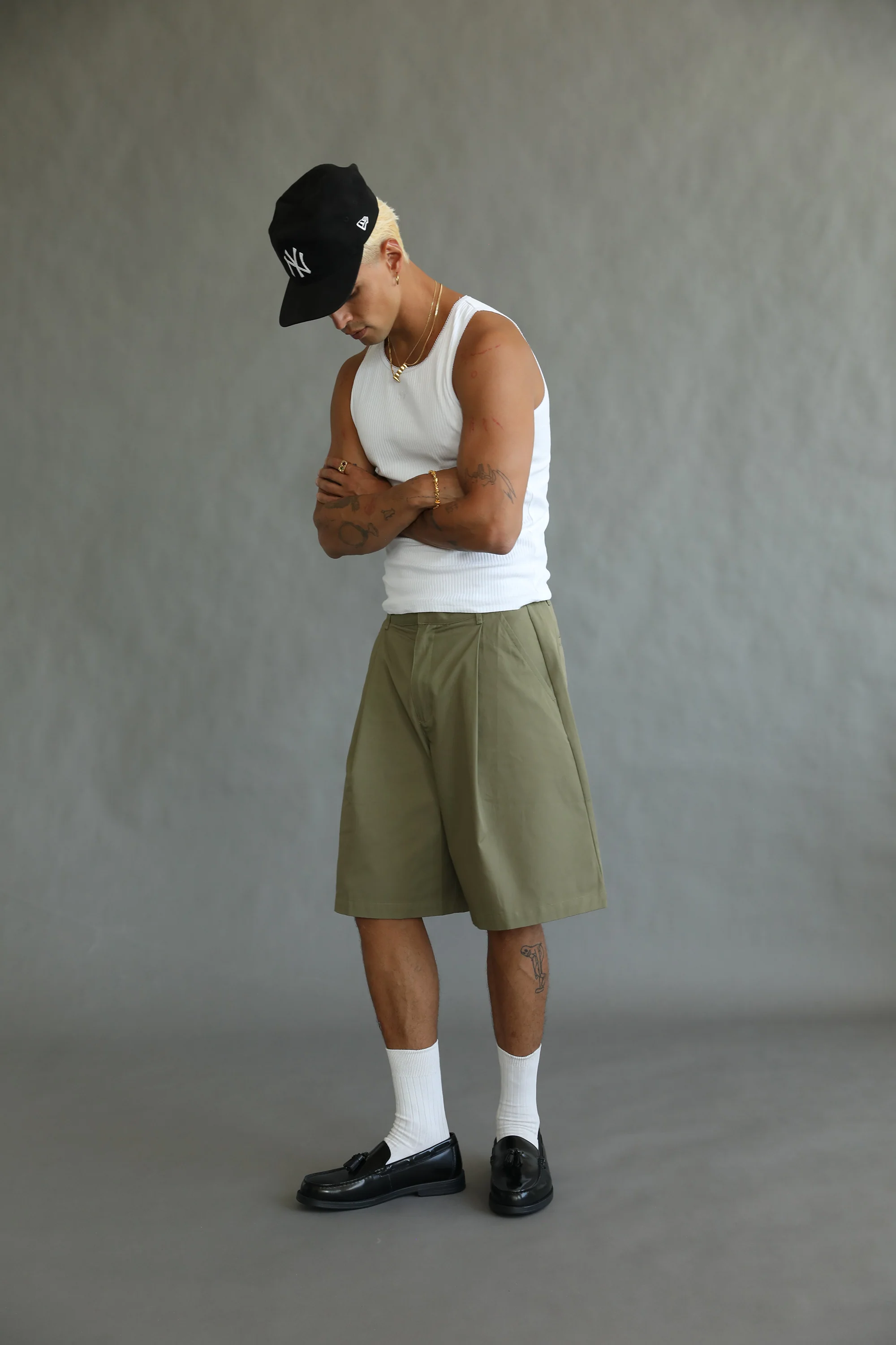 Olive Pleated Shorts - Image 5