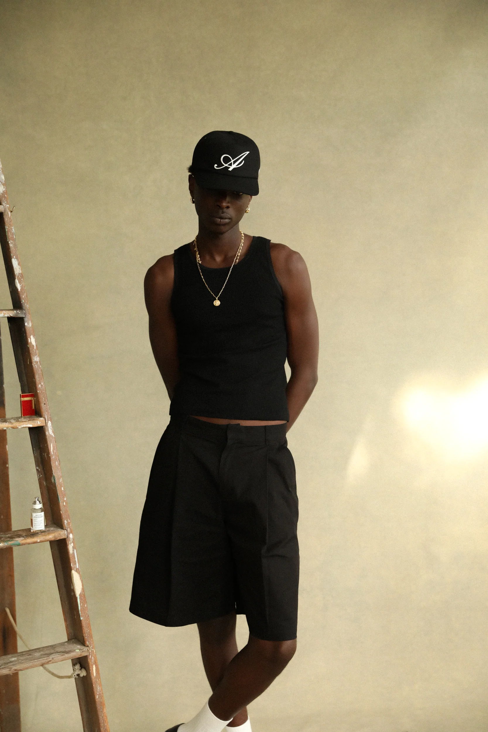 Signature Black Singlet - Image 6